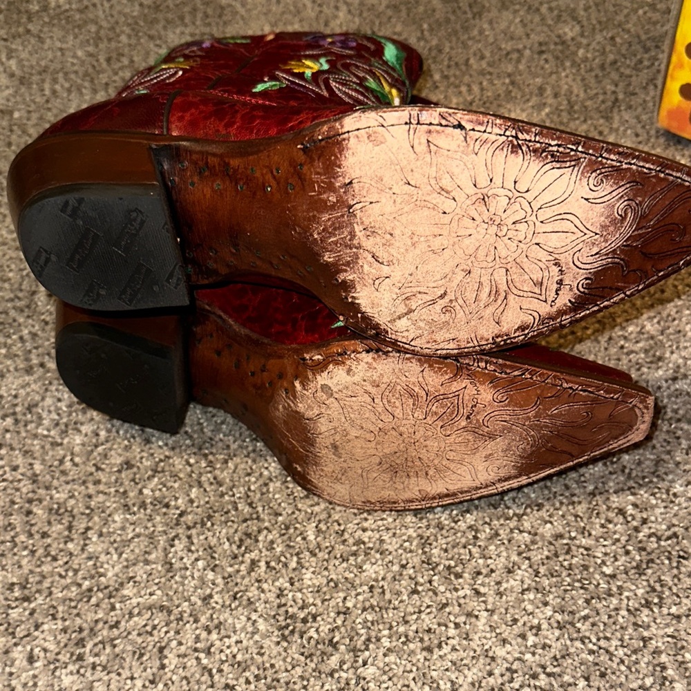 Tony Lama Red Embroidered Western Boots - Picture 5 of 10